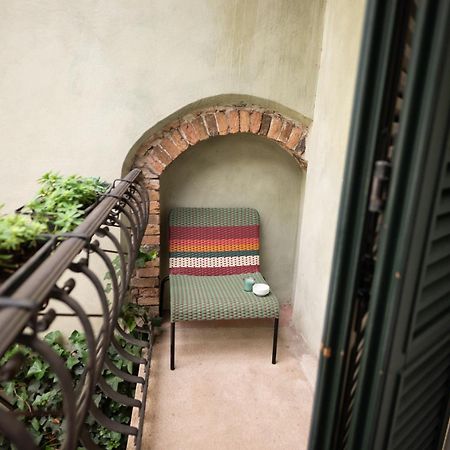 Suite N7 - Rifugio D'Epoca Con Posto Auto Брешия Экстерьер фото